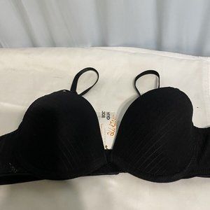 BODYGUARD BLACK NEW BRA SIZE 36b (80a) PLUNGE